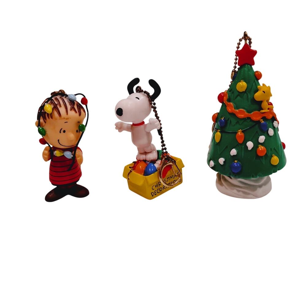 Peanuts Christmas Ornaments Snoopy Woodstock Linus Christmas Tree PVC Keychain